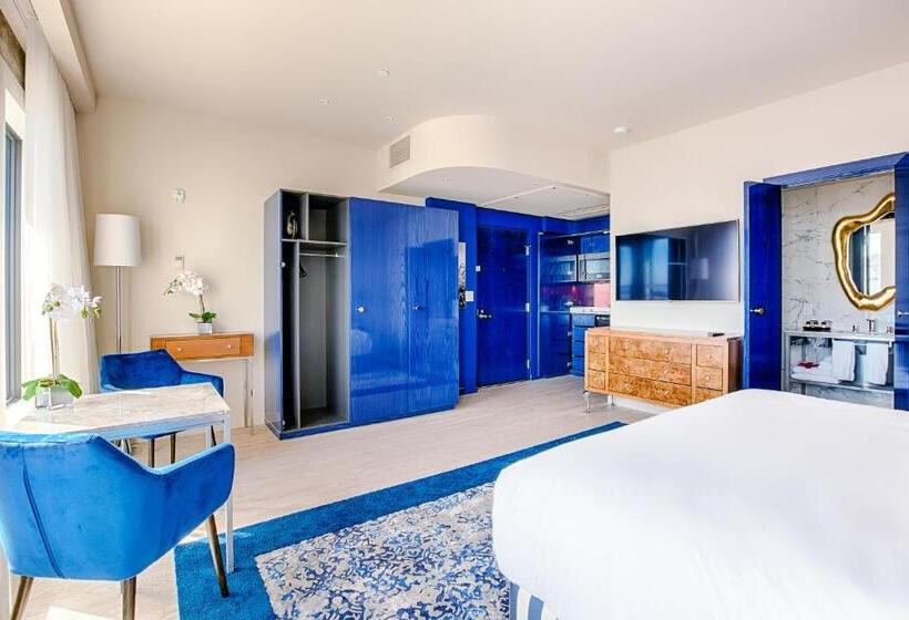 سوئیت با چشم‌انداز رودخانه, Monsieur Jean   Hôtel Particulier