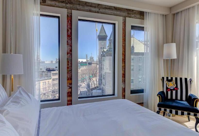 سوییت سوپریور, Monsieur Jean   Hôtel Particulier