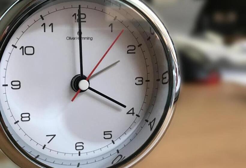 مجموعه ویستا شهر, Monsieur Jean   Hôtel Particulier