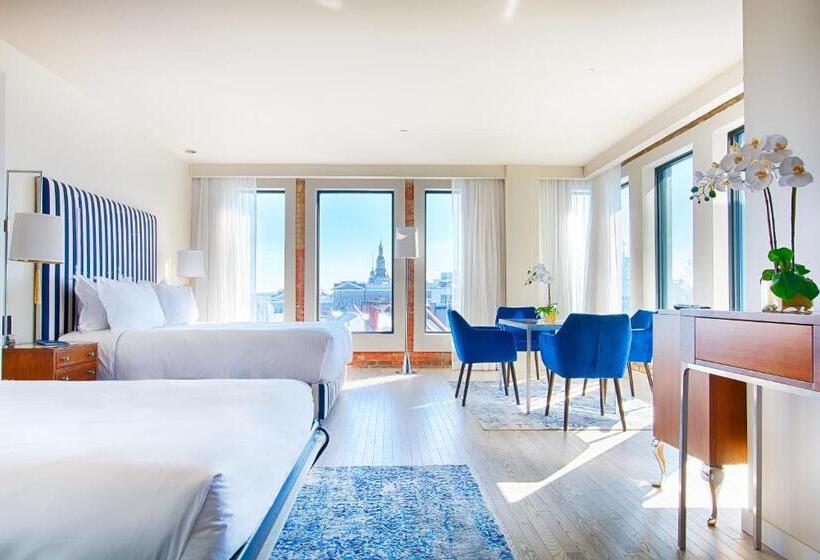 استودیوی استاندارد, Monsieur Jean   Hôtel Particulier