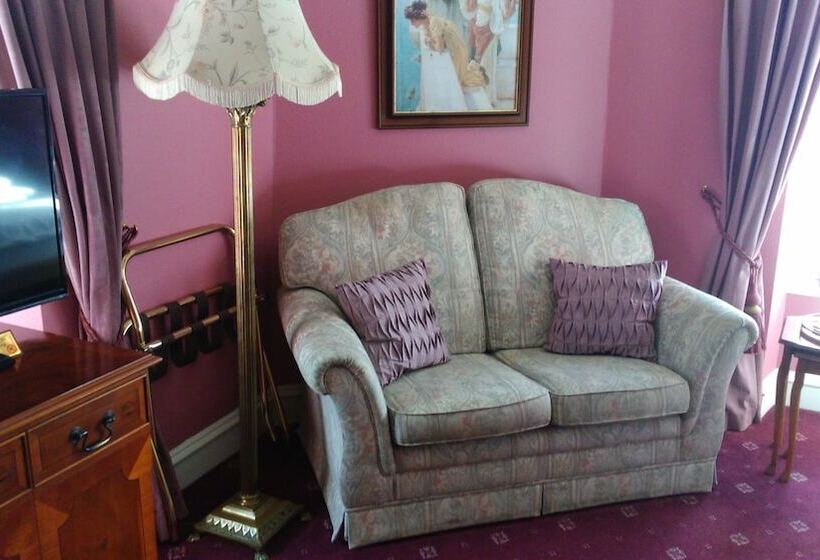 Family Suite, Disblair House