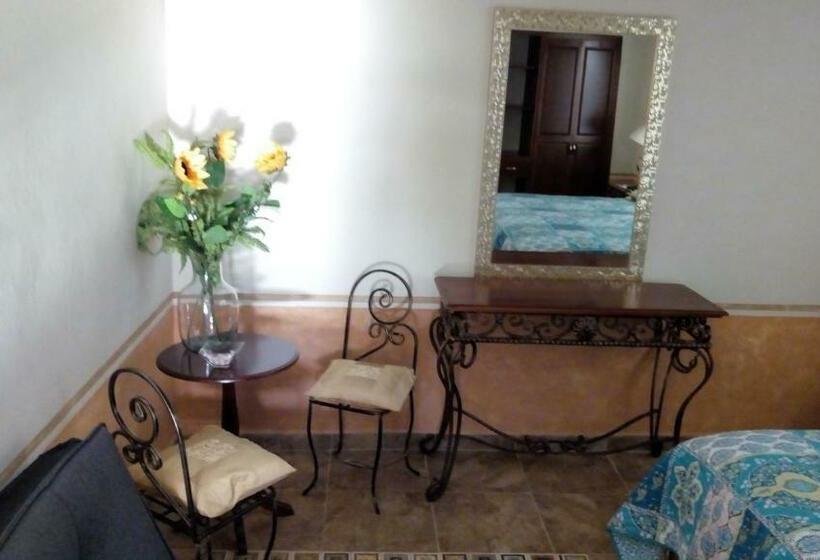 اتاق استاندارد با تخت بزرگ, Posada Maria Bonita