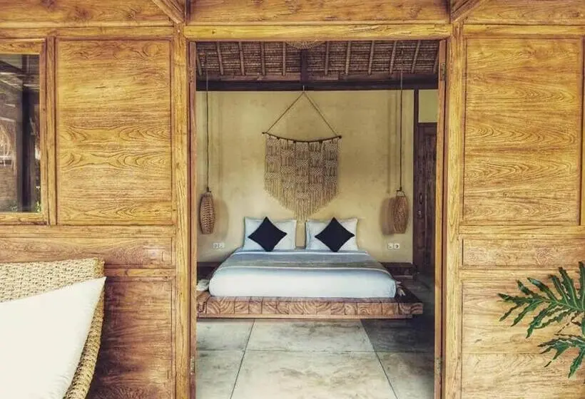 سوییت با چشم‌انداز استخر, Green Escape Eco Resort