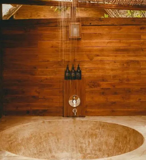 سوییت با چشم‌انداز استخر, Green Escape Eco Resort