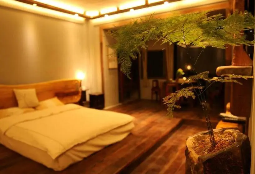 اتاق استاندارد با چشم‌انداز باغ, Yunlu Lianxin Guesthouse