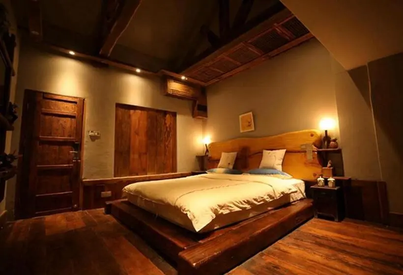 اتاق خانوادگی با چشم‌انداز باغ, Yunlu Lianxin Guesthouse
