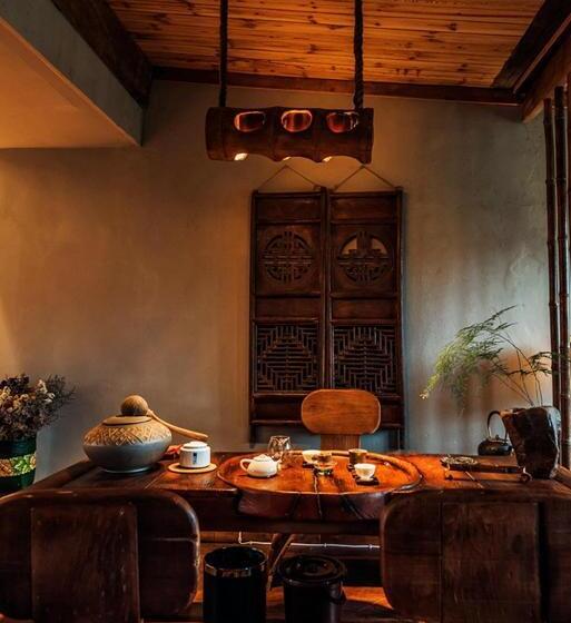 اتاق خانوادگی با چشم‌انداز باغ, Yunlu Lianxin Guesthouse