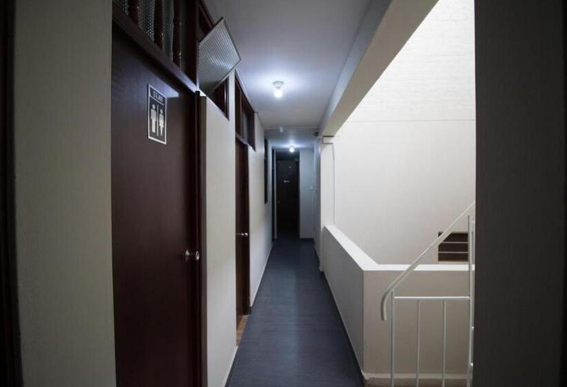 Номер Стандарт, Kira's House