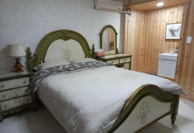 Standard-huone, Wolyeongchae
