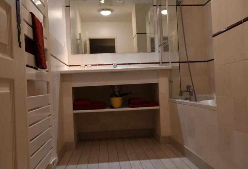 스탠다드 룸 산 전망, Le Peyret