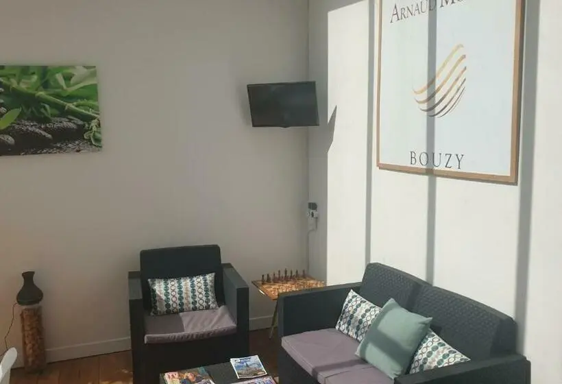 スーペリアールーム, L Iliade   Chambres D Hôtes   B&b à Bouzy