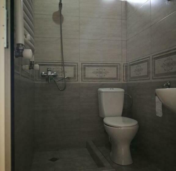 اتاق اکونومی, Guesthouse Suja