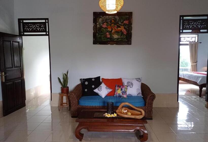 اتاق خانوادگی با چشم‌انداز دریا, Khrisna Sunrise Homestay Tulamben