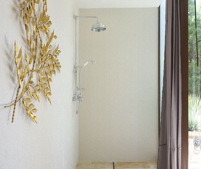 Номер Стандарт Адаптированный для Инвалидов, Chateau Pont Saintmartin