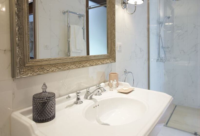 Номер Стандарт, Chateau Pont Saintmartin