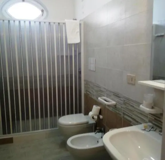 Deluxe Kolmen Hengen Huone, Al Saliceto