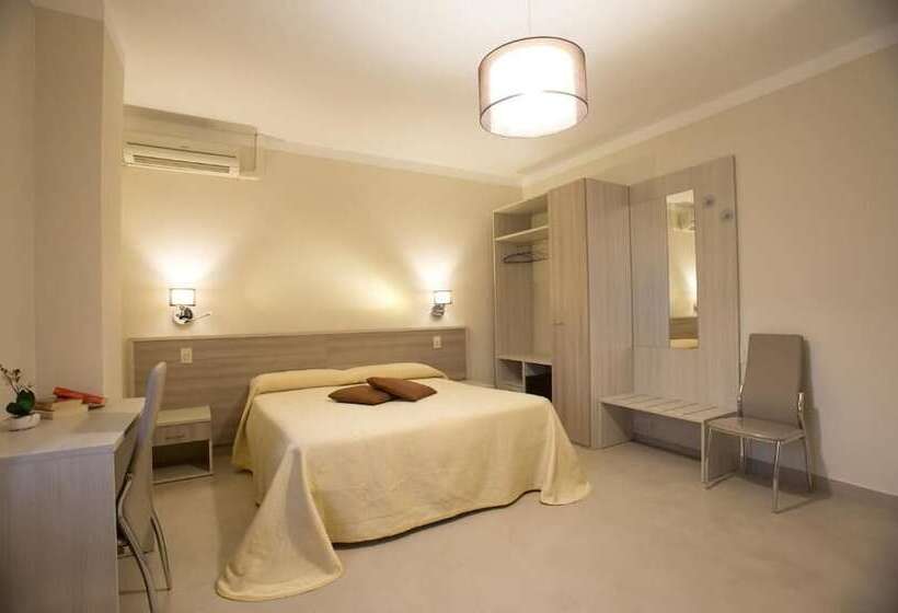 سوییت لوکس, La Magione