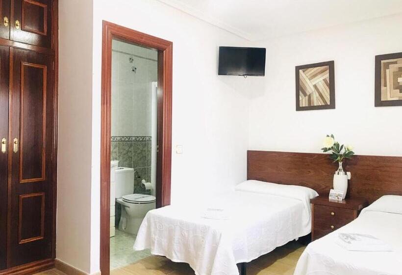 חדר סטנדרט, Hostal Restaurante El Avion S,l