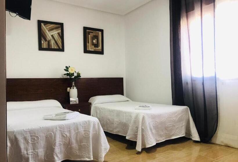 חדר סטנדרט, Hostal Restaurante El Avion S,l