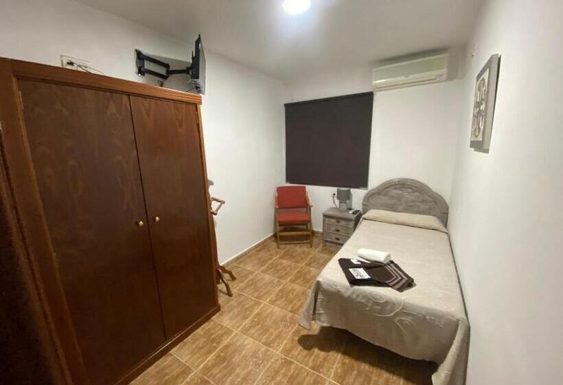 חדר סטנדרט יחיד, Hostal Restaurante El Avion S,l