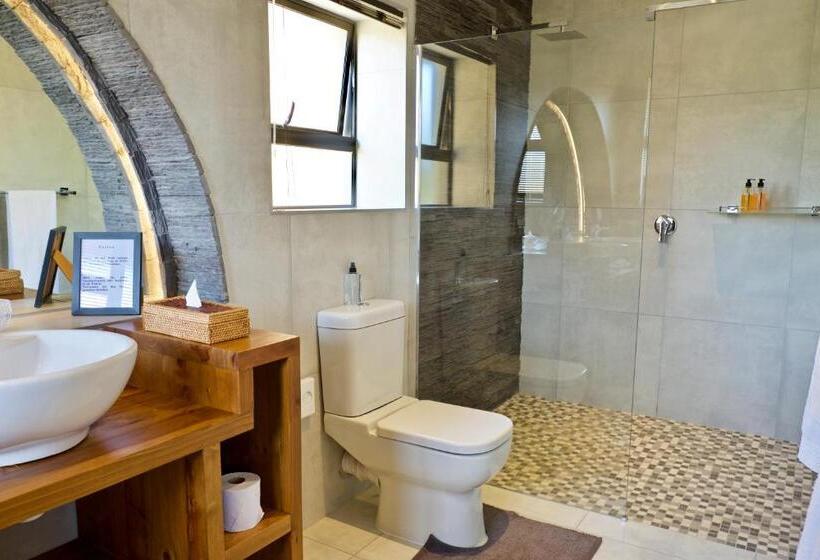 Бунгало Стандарт, Normarie's Guesthouse