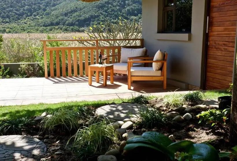 بانگلوی استاندارد, Normarie's Guesthouse