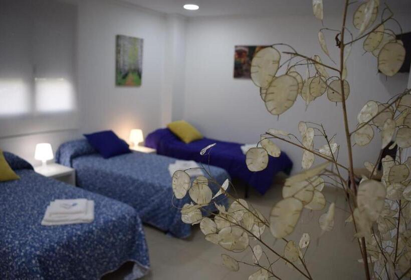 سوییت خانوادگی, Sleeping Sarria