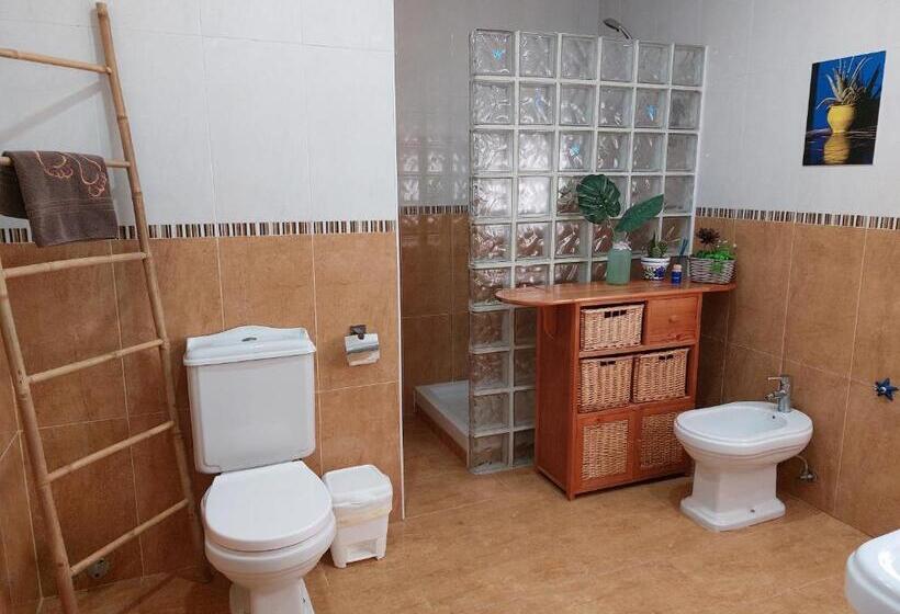 اتاق استاندارد, Sleeping Sarria