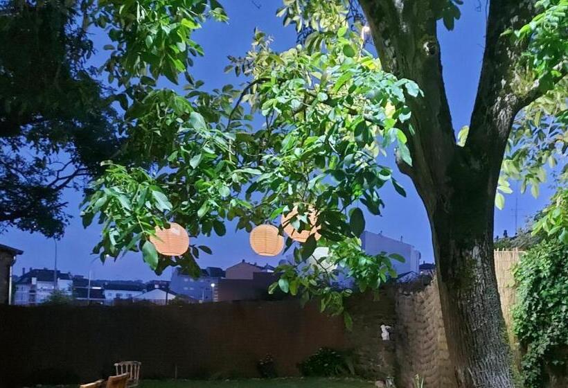 سوییت خانوادگی, Sleeping Sarria