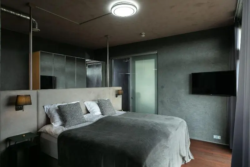 سوئیت برای معلولان, 360 Hotel & Thermal Baths