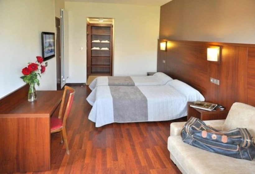 Номер Стандарт, Hôtel Castel De Vergio