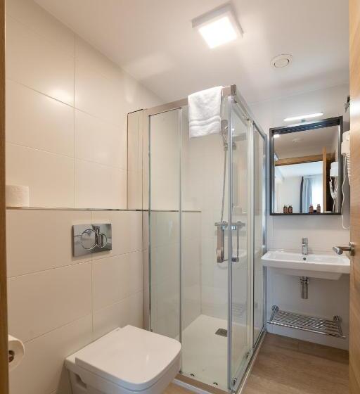 Superior Room with Terrace, Atotxa Rooms