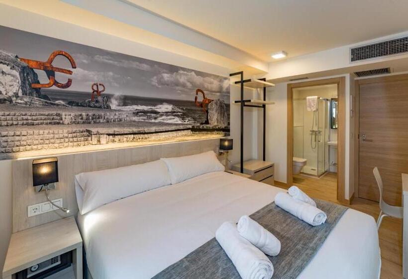 Superior Room with Terrace, Atotxa Rooms