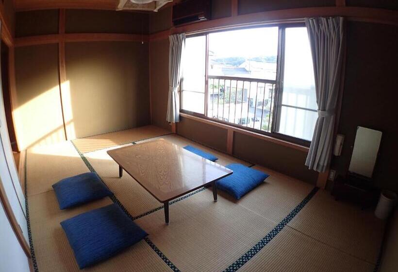 バスルーム共同エコノミー4人部屋, Guesthouse Sora