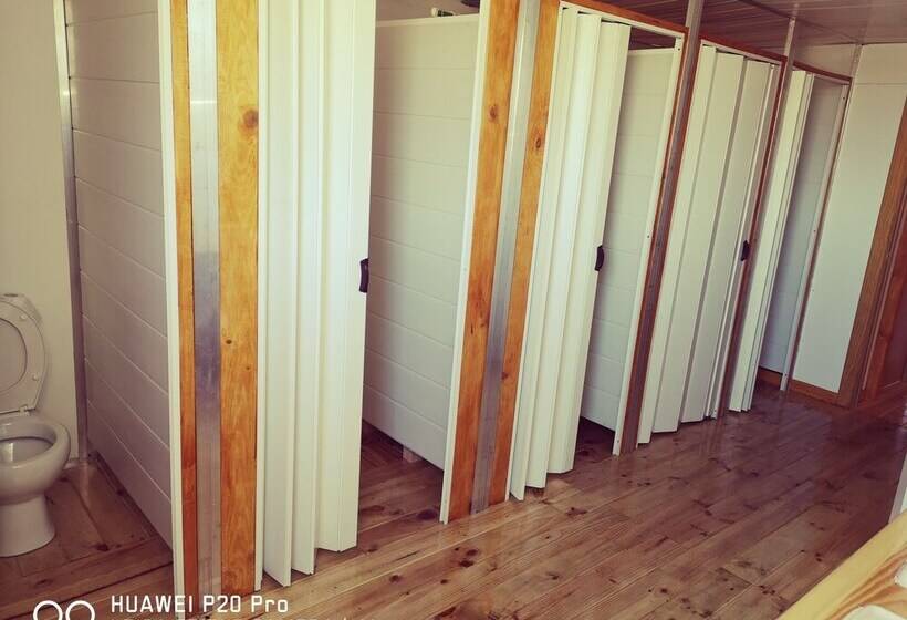 ルームシェアのワンベッド, Crucesinn Albergue   Hostel