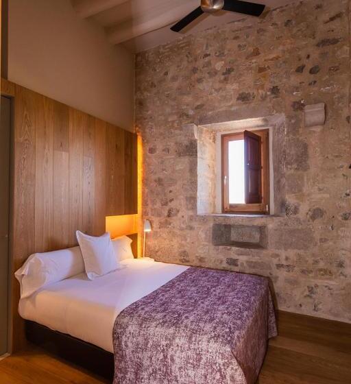 اتاق استاندارد یک نفره, Mas Bosch 1526