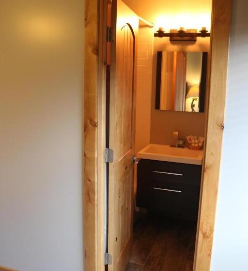 חדר סטנדרט עם מיטת קינג, Columbine Inn