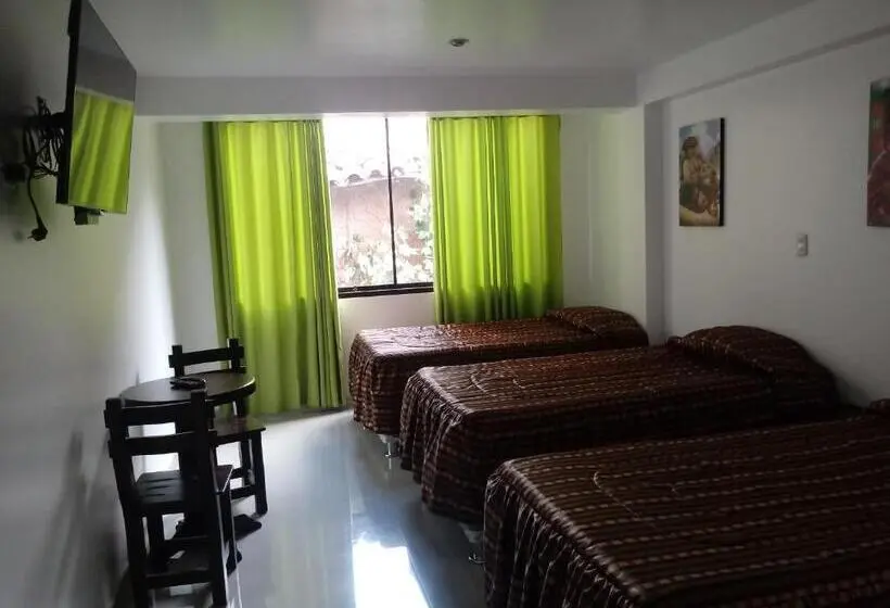 اتاق راحتی سه تخته, Quilla House 2