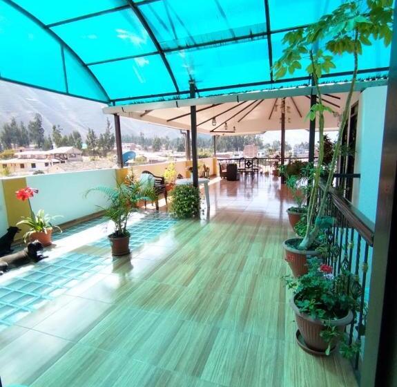 آپارتمان 1 خوابه با تراس, Quilla House 2