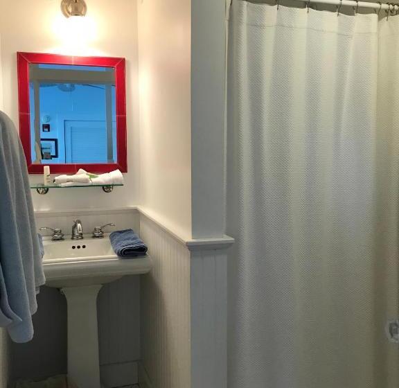 غرفة قياسية مطلّة علي الحديقة, Topsides Bed & Breakfast