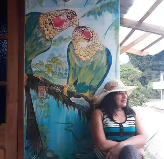 اتاق لوکس با بالکن, Hostal Casa Cultural Mindo
