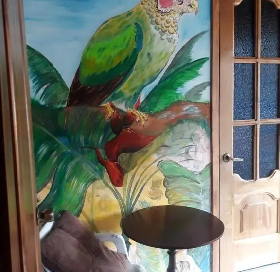 اتاق لوکس با بالکن, Hostal Casa Cultural Mindo