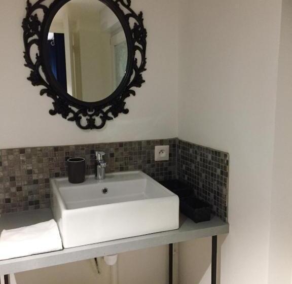 آپارتمان 1 خوابه, Victoria's House