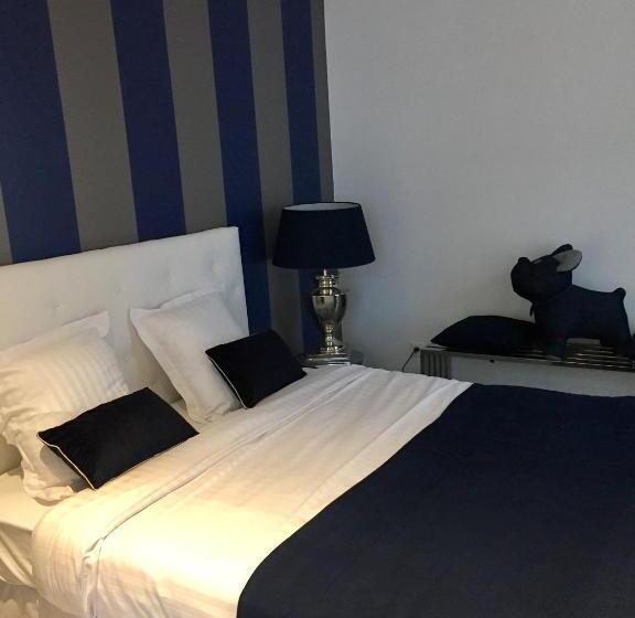 آپارتمان 1 خوابه, Victoria's House