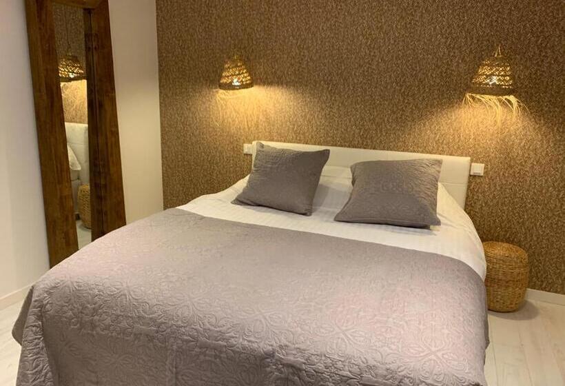 آپارتمان 1 خوابه همکف, Victoria's House