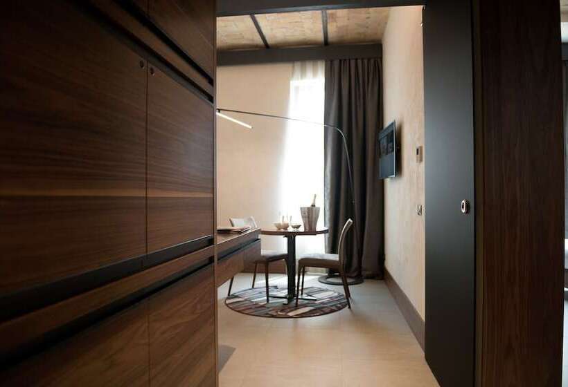 Люкс, Gasometer Urban Suites