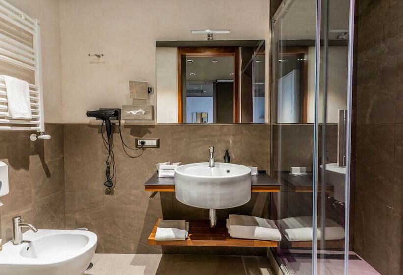 Президентский Люкс, Gasometer Urban Suites