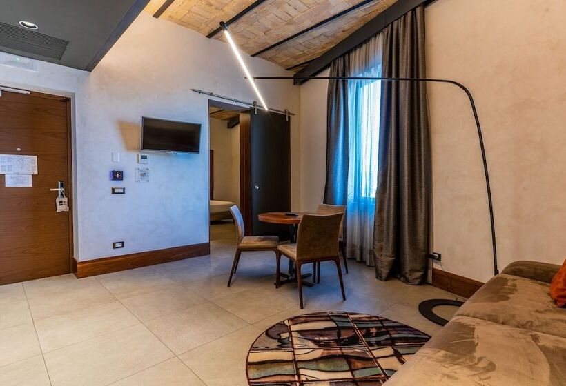 Президентский Люкс, Gasometer Urban Suites