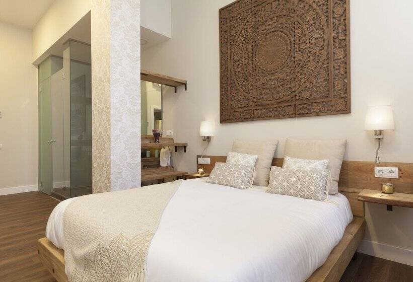 اتاق استاندارد, Radha