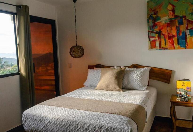 اتاق استاندارد با چشمانداز کوهستان, Juayua